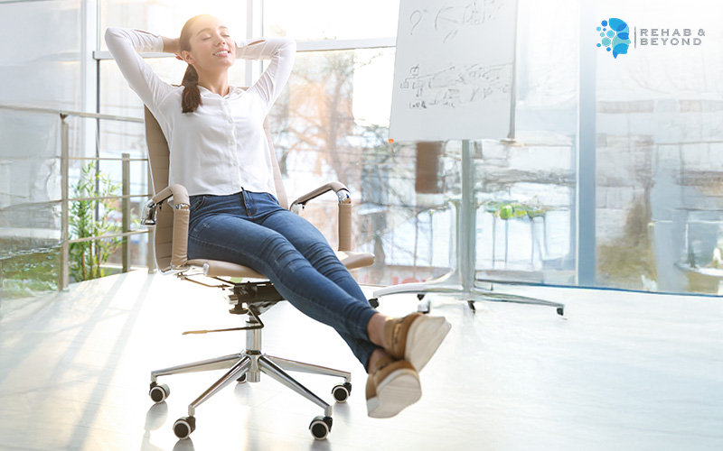 Ergonomic chair to relief joint pain